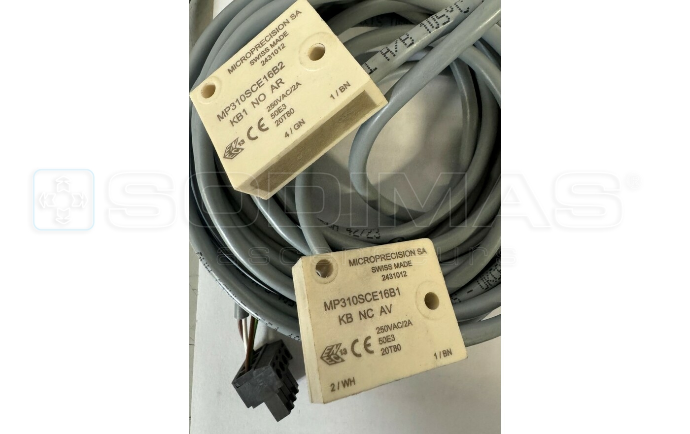 Contact frein - 1N0/1NF pour 3100/3300/5300/5500/6200/6300 jeu de 2 -compatible Contact frein - 1N0/1NF pour 3100/3300/5300/5500/6200/6300 jeu de 2 -compatible
