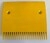 Peigne jaune 181.4 * 199.5 mm milieu 22 dents 2 trous- compatible pour trottoir roulant 9500AE hauteur trou fixation 58 mm